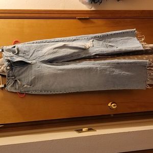 EUC Size 6 H&M wide leg raw hem jeans!!!